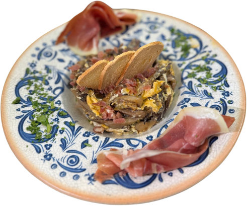 Revuelto setas jamón